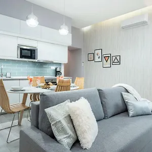 Modern 2 Bedroom With Free Airport Transfer Apartment Budapest